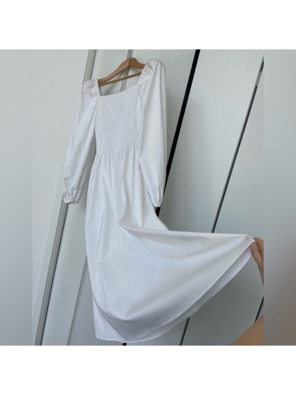 šCOS Cotton Dress 2023 Off-The-Shoulder Smocked Midi Dress - White Size 6 NWT - Picture 11 of 13